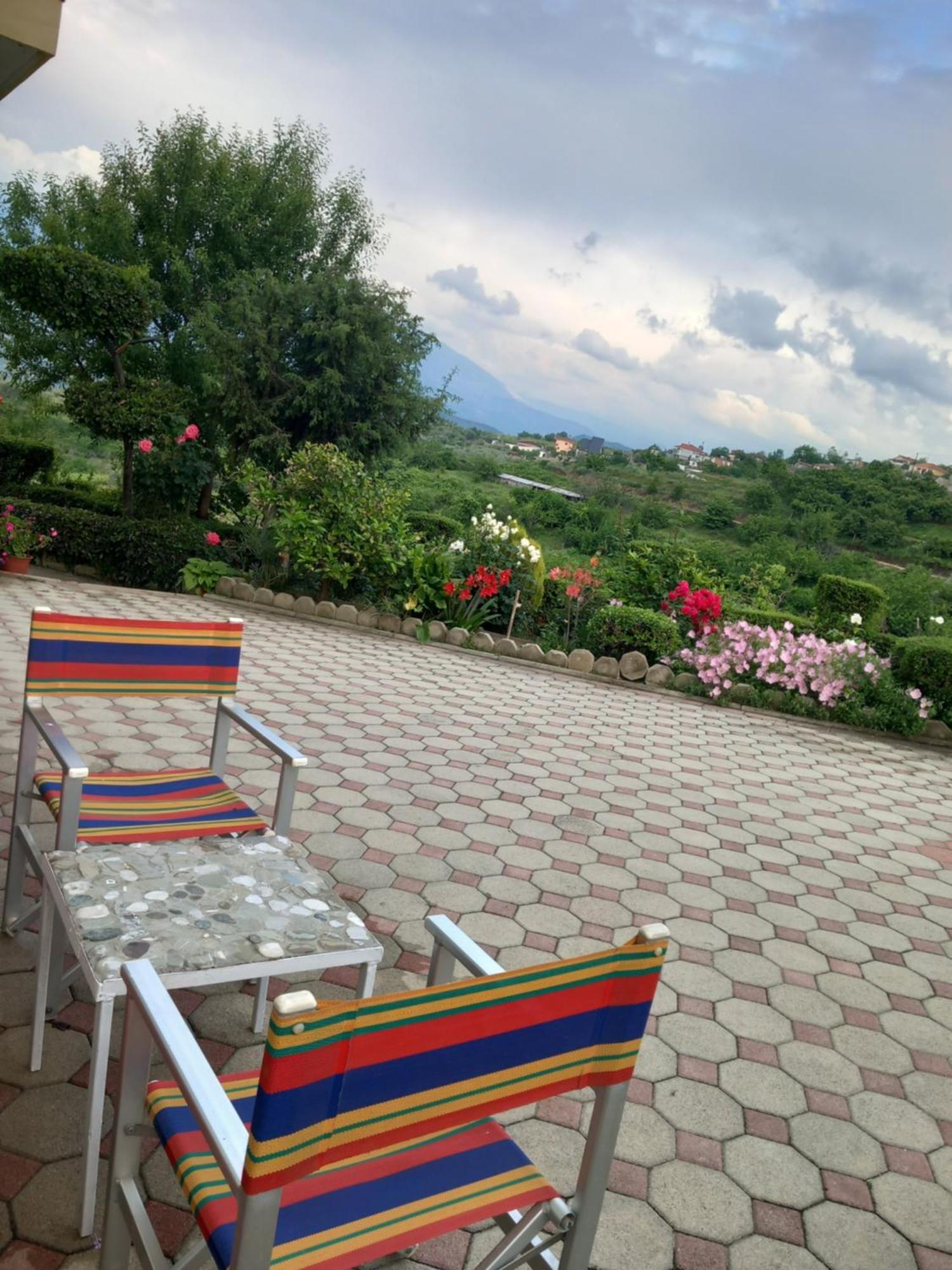 Vila Dean Berat Buitenkant foto